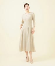 GDEJX22420 Sybilla(シビラ) タッキングデザインドレス（7分袖） ライトベージュ