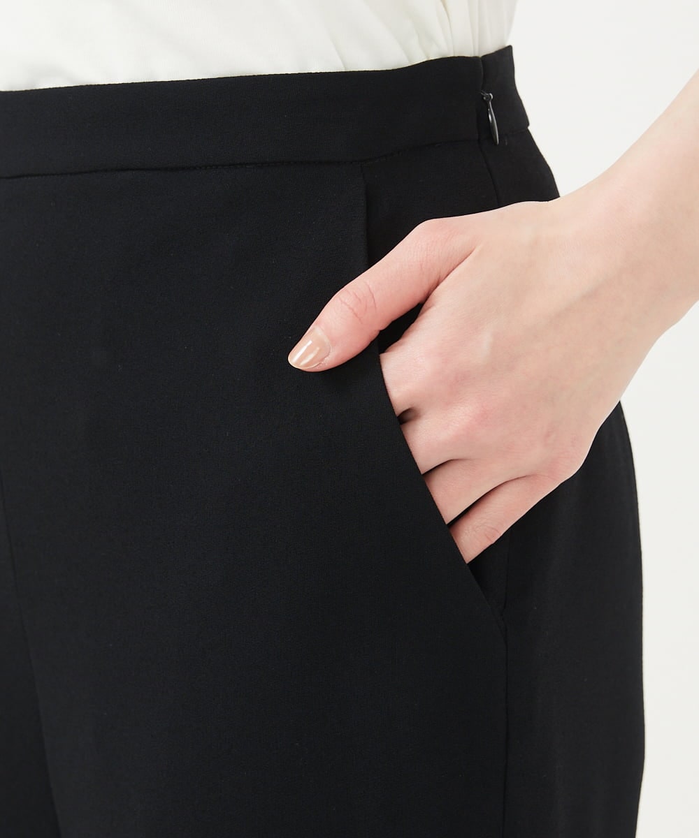 GDLEB93330 Sybilla(シビラ) バックサテンストレートパンツ ブラック