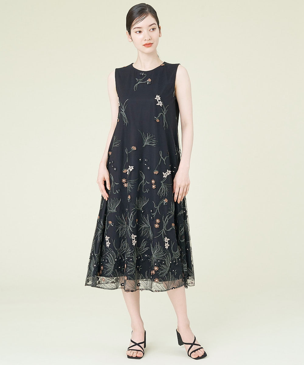 GDPGQ07560 Sybilla(シビラ) ボタニカル刺繍チュールノースリーブドレス ブラック