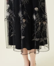 GDPJS22630 Sybilla(シビラ) フラワー刺繍チュールノースリーブドレス ブラック×モノトーン刺繍