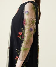 GDPJS23630 Sybilla(シビラ) フラワー刺繍チュールスリーブドレス ブラック×カラー刺繍