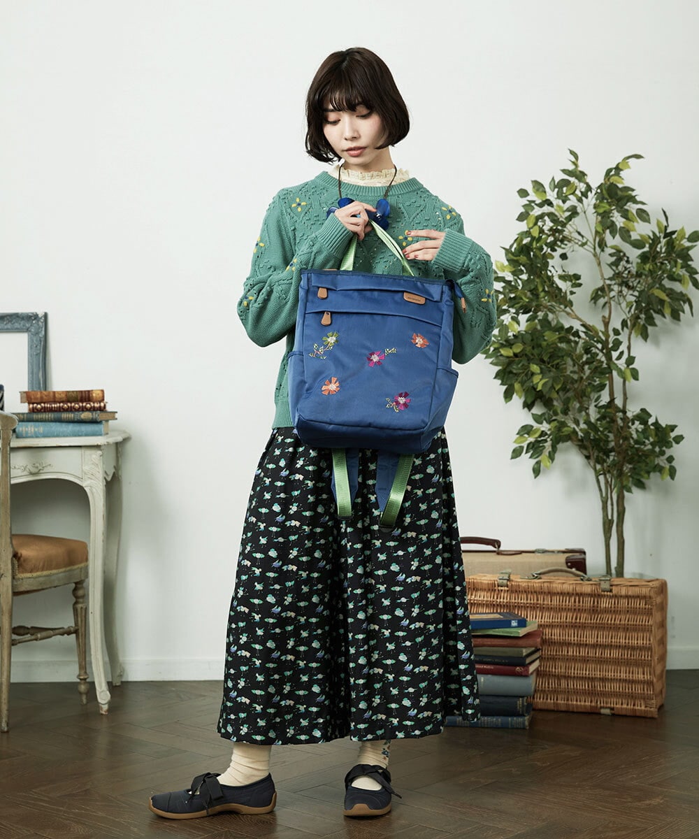 GG5CD30140 Jocomomola(ホコモモラ) フラワー刺繍トートリュック ブルー