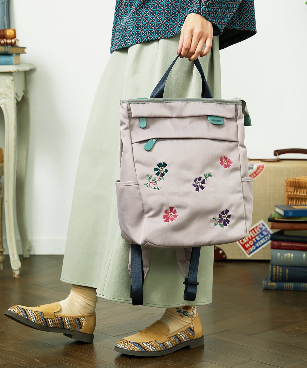 GG5CD30140 Jocomomola(ホコモモラ) フラワー刺繍トートリュック グレー