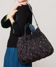 GG5DA32170 Jocomomola(ホコモモラ) 【2WAY】フラワー刺繍ハンドル付きショルダーバッグ ブラック