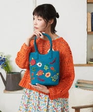 GG5FD30140 Jocomomola(ホコモモラ) フラワービーズ刺繍トートバッグ ライトブルー