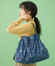 GG5LS31140 Jocomomola(ホコモモラ) フクロウ フラワープリント シャーリングトートバッグ ネイビー