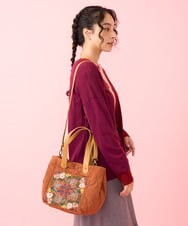 日本全国送料無料商品 | 特集  2WAY】フラワー刺繍 キルティングトートバッグ(トートバッグ Tote Bag
