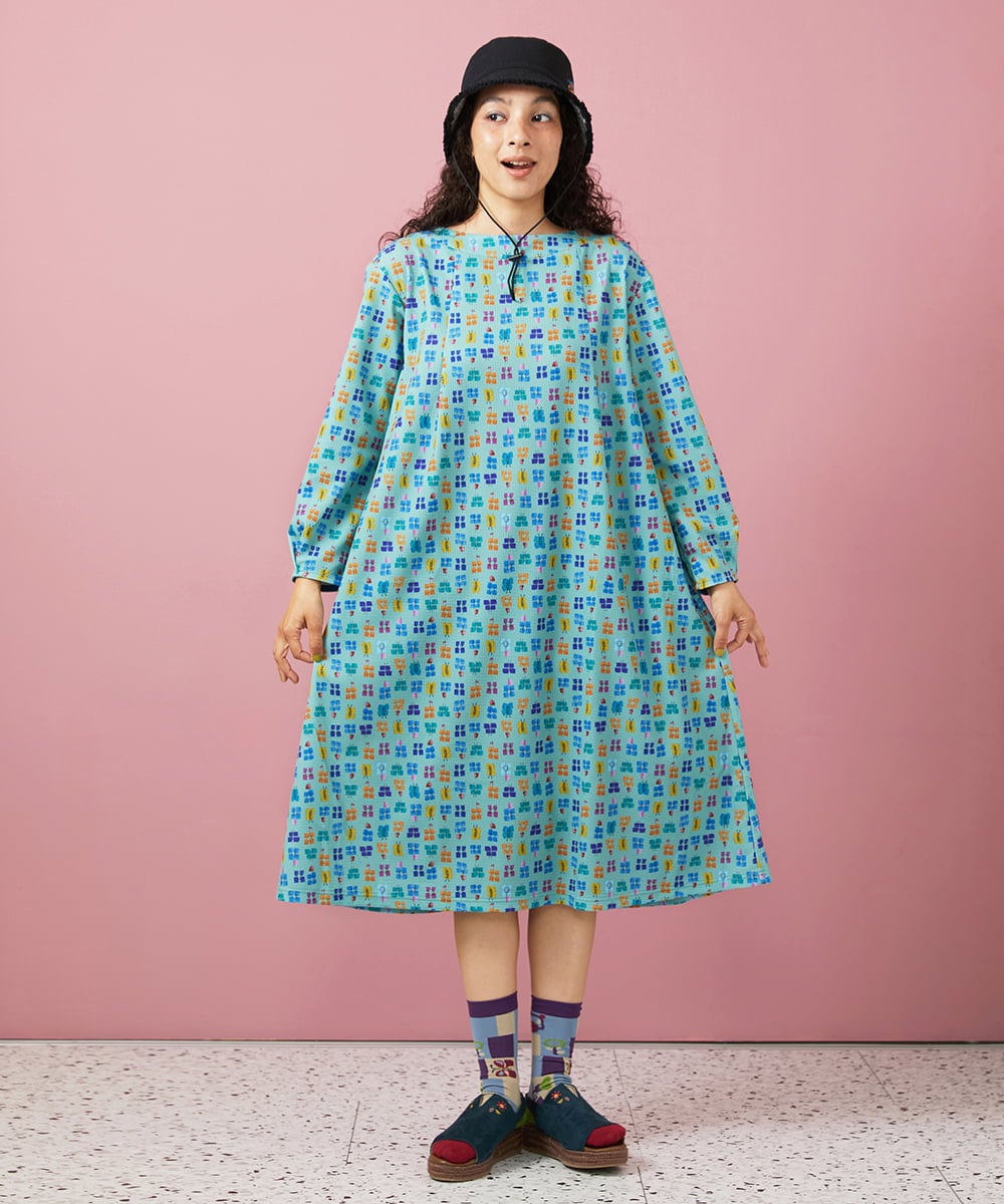 GG7DB30080 Jocomomola(ホコモモラ) 【2WAY】フラワー刺繍リバーシブルバケットハット ブラック×ブルー
