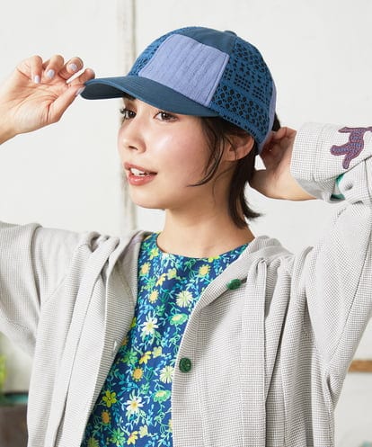 GG7DE31080 Jocomomola パッチレース切り替えデザインキャップ