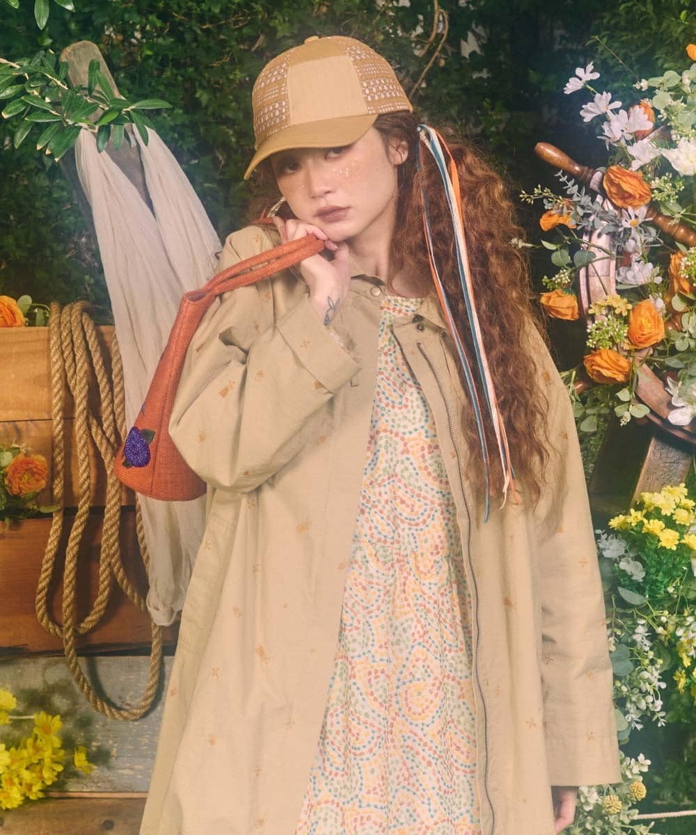 GG7DE31080 Jocomomola(ホコモモラ) パッチレース切り替えデザインキャップ ベージュ