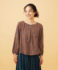 GJBAD50240 Jocomomola(ホコモモラ) Estrella ハートネックフラワー刺繡ブラウス ブラウン