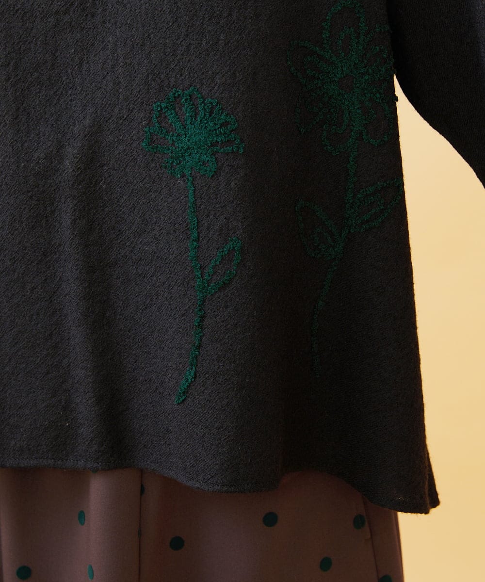 GJBAE40200 Jocomomola(ホコモモラ) Susurrito フラワーモチーフハイネックブラウス ブラック