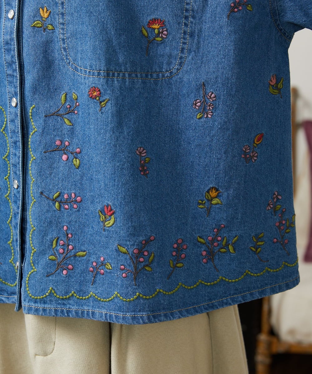 GJBCD01250 Jocomomola(ホコモモラ) El galgo フラワー刺繍デニムシャツ ブルー