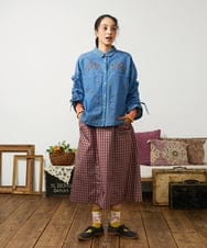 GJBCD01250 Jocomomola(ホコモモラ) El galgo フラワー刺繍デニムシャツ ブルー