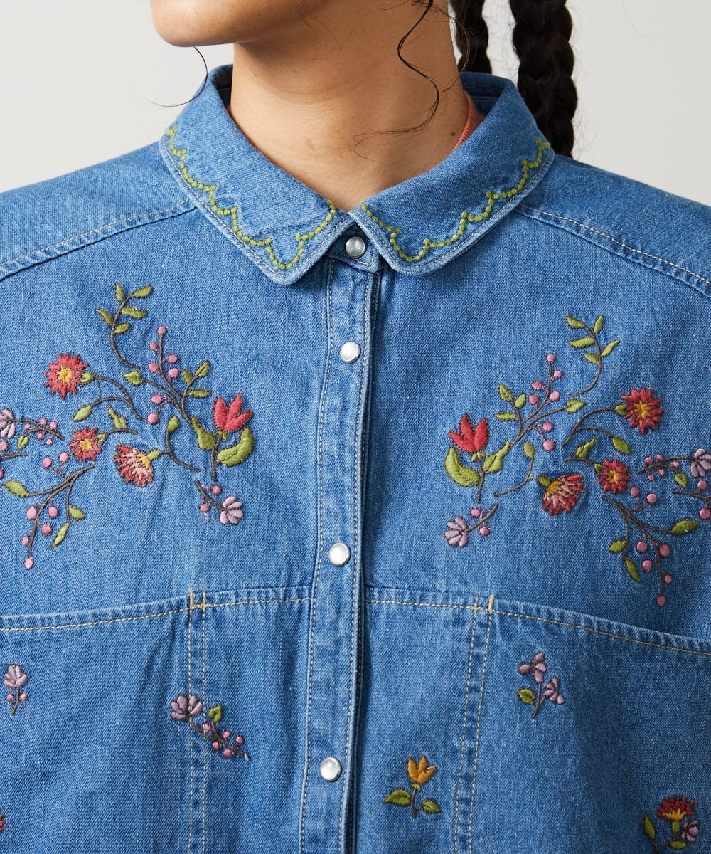 GJBCD01250 Jocomomola(ホコモモラ) El galgo フラワー刺繍デニムシャツ ブルー