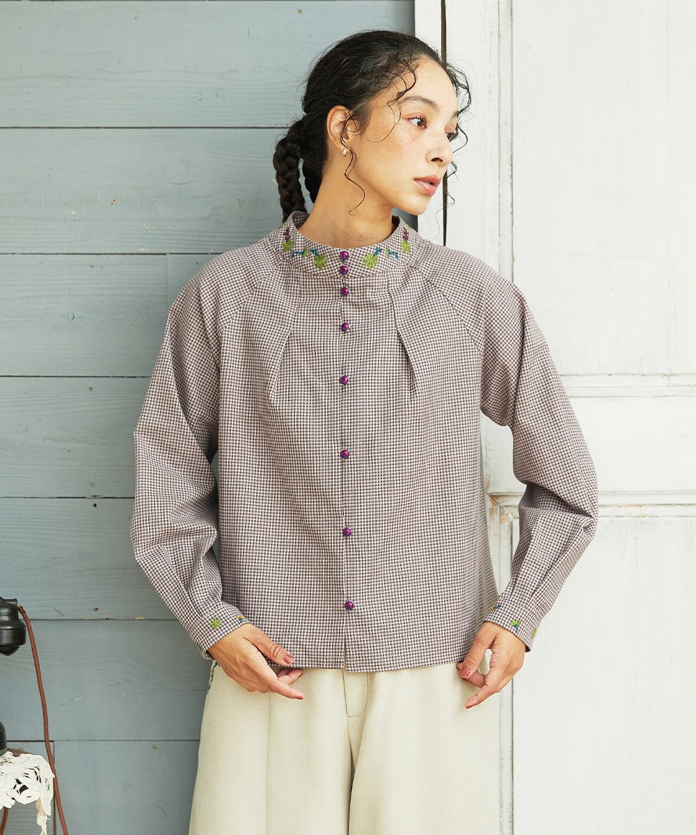 GJBCD33200 Jocomomola(ホコモモラ) 【2WAY】Flor pequena チェックフラワー刺繍ブラウス パープル