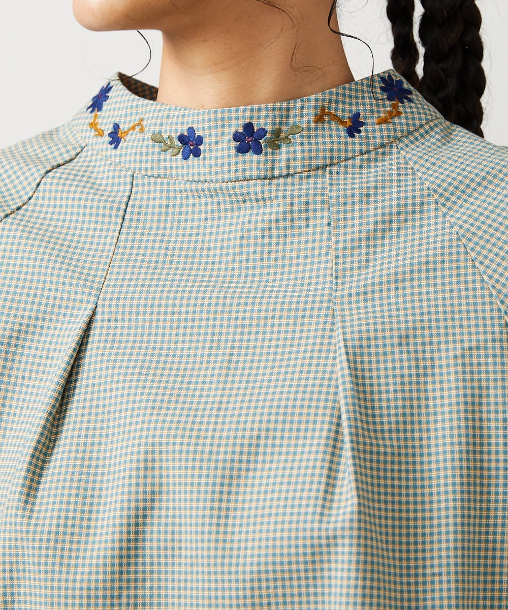 GJBCD33200 Jocomomola(ホコモモラ) 【2WAY】Flor pequena チェックフラワー刺繍ブラウス グリーン