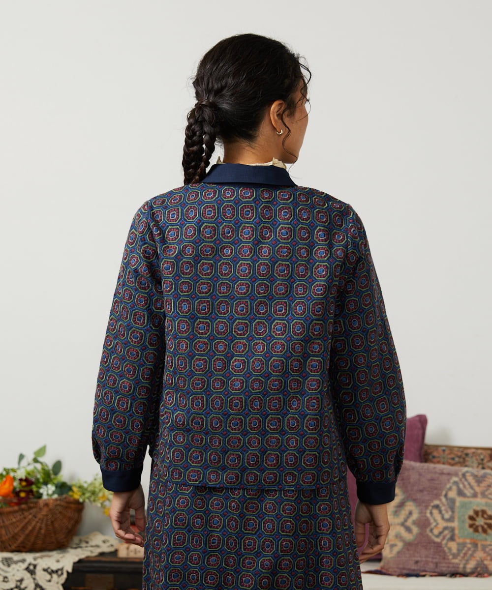 GJBCD50250 Jocomomola(ホコモモラ) Escudos 幾何調総刺繍ブラウス ネイビー