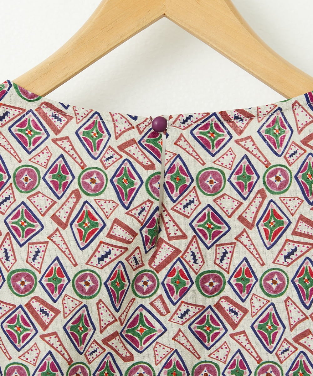 GJBDD32200 Jocomomola(ホコモモラ) Hidalgo 幾何調プリントブラウス アイボリー