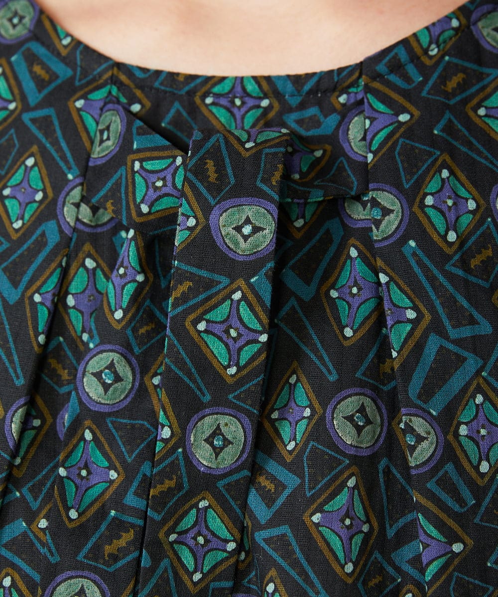 GJBDD32200 Jocomomola(ホコモモラ) Hidalgo 幾何調プリントブラウス ブラック