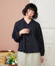 GJBDE41240 Jocomomola(ホコモモラ) フラワースカラップ総刺繍ブラウス ブラック