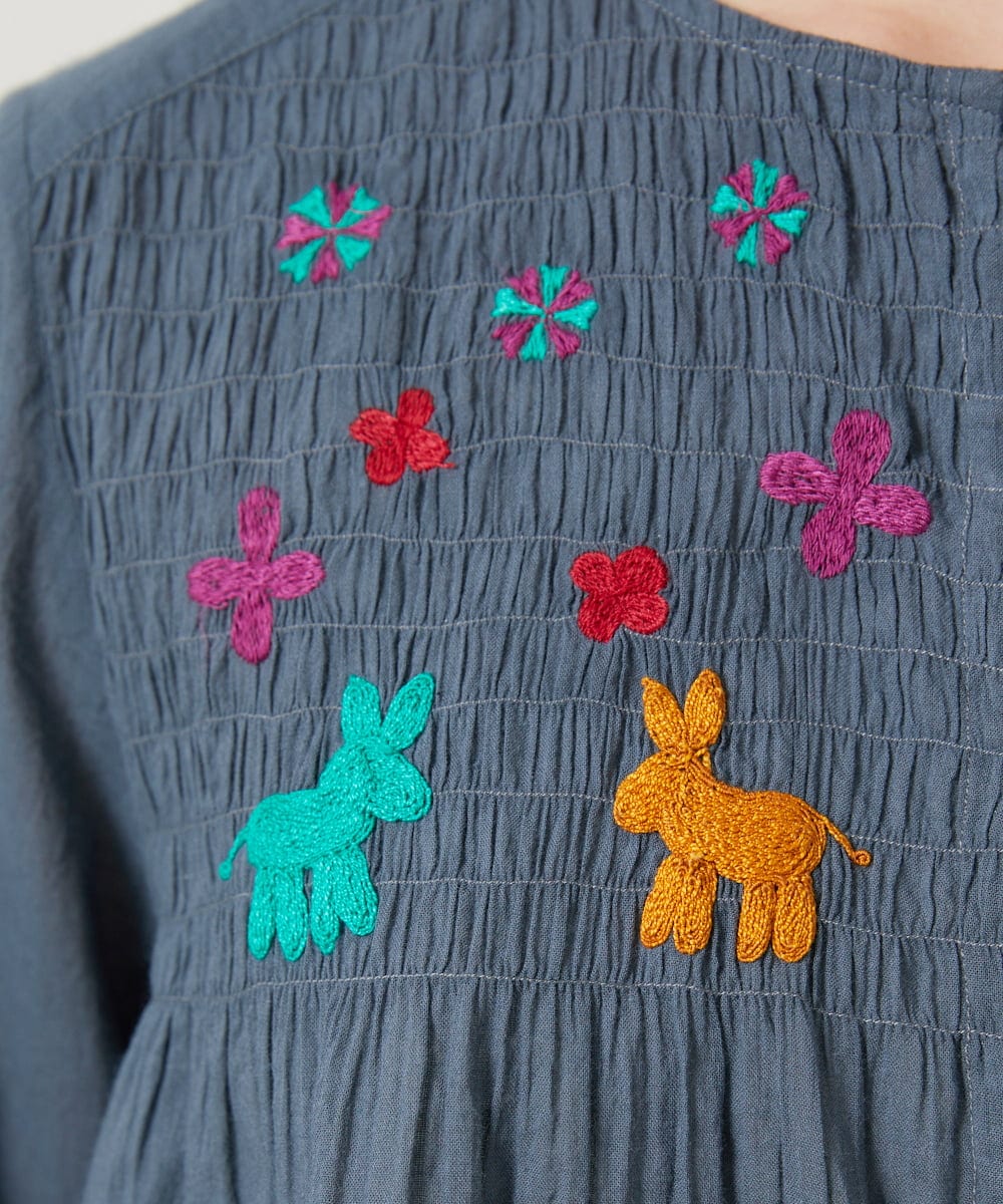 GJBFD01200 Jocomomola(ホコモモラ) Baile animal アニマル刺繍ブラウス グレー