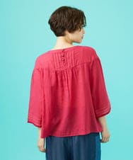 GJBGB42200 Jocomomola(ホコモモラ) Temblar 配色ステッチピンタックブラウス ネイビー