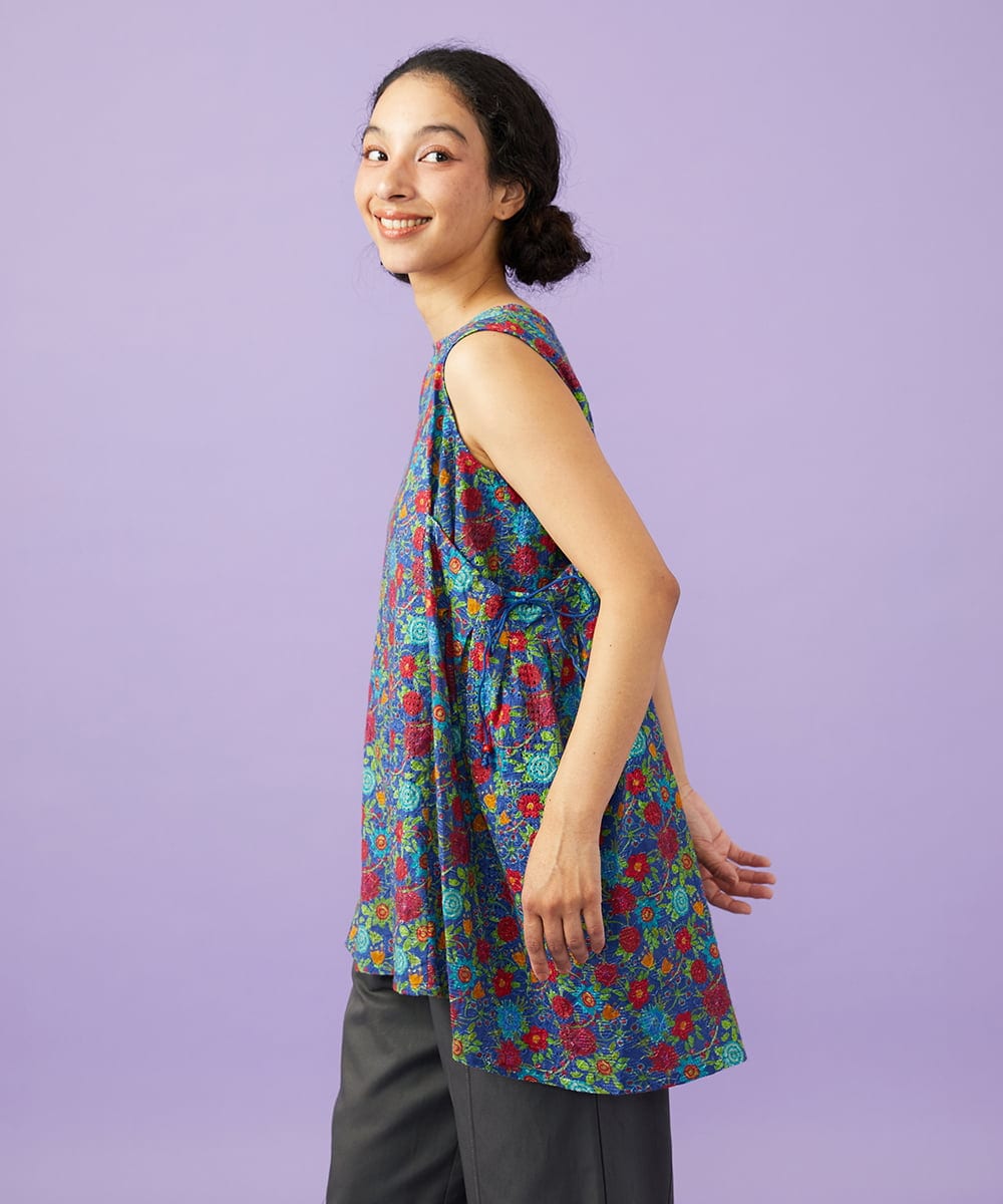 GJBGD01230 Jocomomola(ホコモモラ) Don Quijote フラワープリントブラウス ネイビー