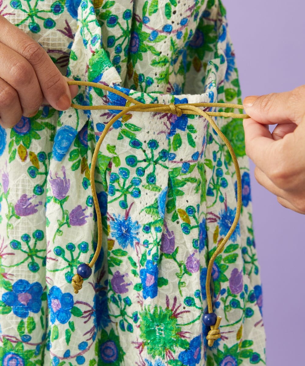 GJBGD01230 Jocomomola(ホコモモラ) Don Quijote フラワープリントブラウス アイボリー