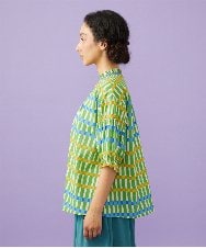GJBGD30200 Jocomomola(ホコモモラ) Enganar スモッキング刺繍チェック柄ブラウス グリーン