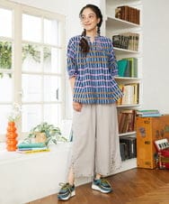 GJBGD30200 Jocomomola(ホコモモラ) Enganar スモッキング刺繍チェック柄ブラウス ネイビー