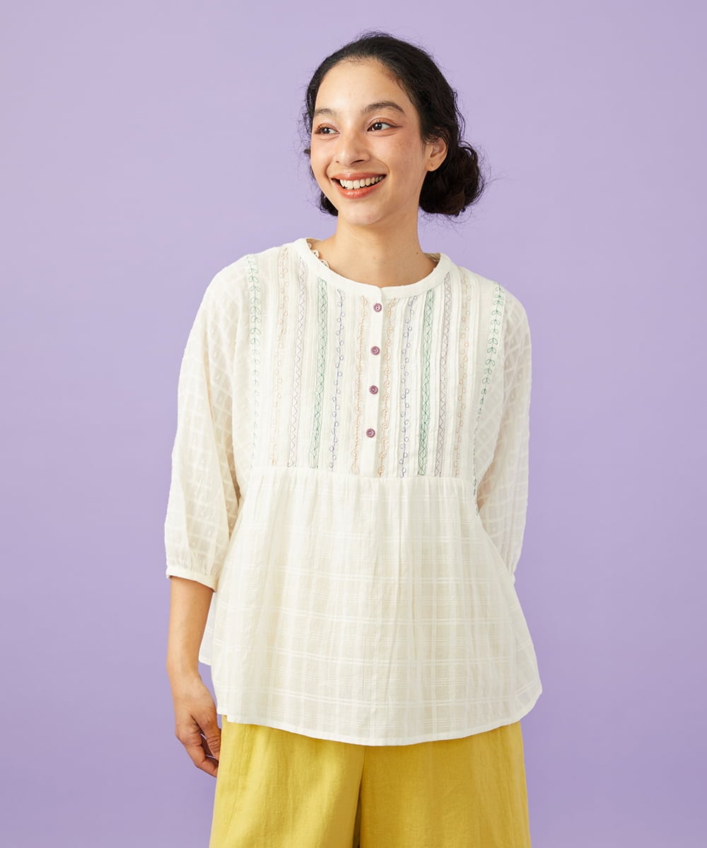 GJBGD32180 Jocomomola(ホコモモラ) Una escalera de colores バンドカラーブラウス アイボリー