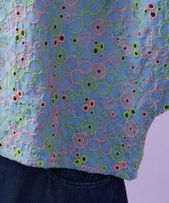 GJBGD34240 Jocomomola(ホコモモラ) Semilla フラワー総刺繍ブラウス ブルー