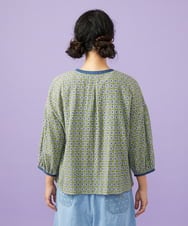 GJBGE38200 Jocomomola(ホコモモラ) 【早割10％OFF】コットンシフォン幾何プリントブラウス グリーン