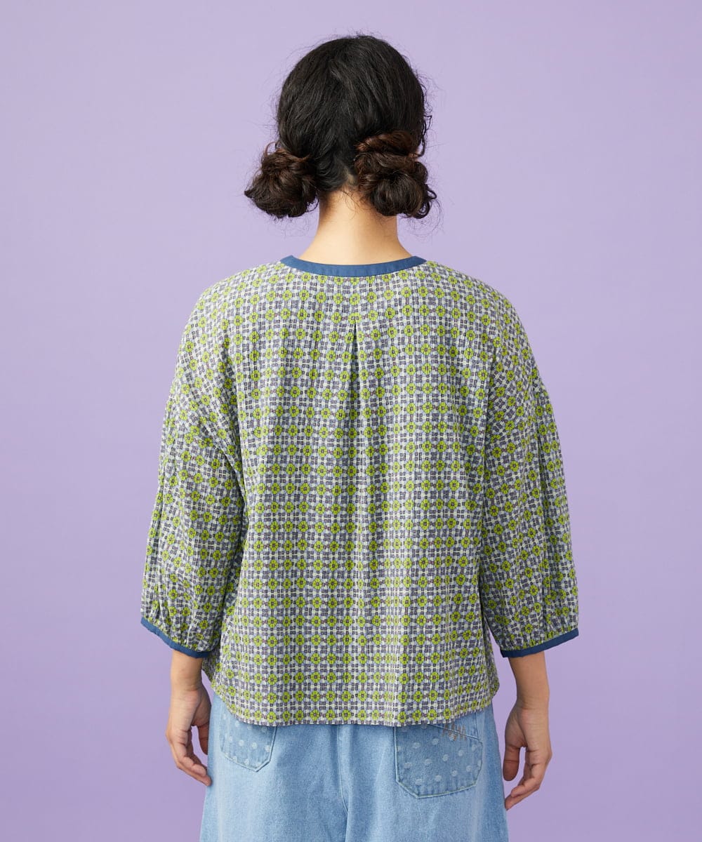 GJBGE38200 Jocomomola(ホコモモラ) 【早割10％OFF】コットンシフォン幾何プリントブラウス グリーン