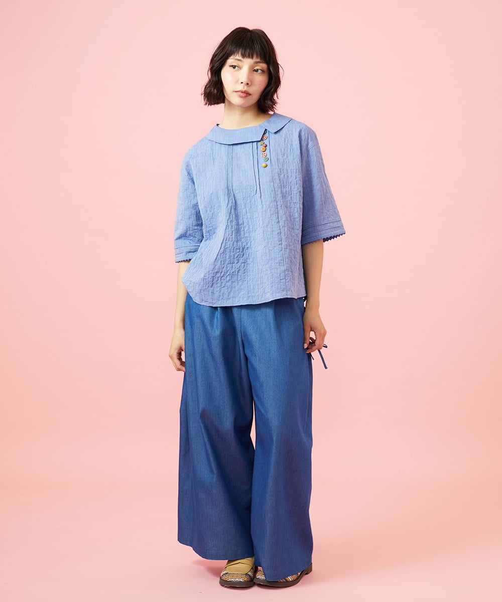 GJBGE40180 Jocomomola(ホコモモラ) シャーリングシャンブレーブラウス ブルー