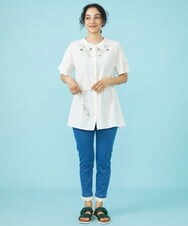 GJBGW31150 Jocomomola(ホコモモラ) ドビー フラワー刺繍チュニックブラウス アイボリー