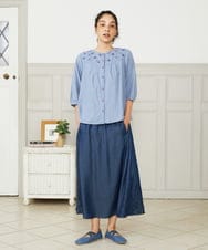 GJBHA36200 Jocomomola(ホコモモラ) Nadar entre flores フラワー刺繍ブラウス ブルー