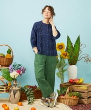 GJBHD32180 Jocomomola(ホコモモラ) Sendero de flores フラワー刺繍ブラウス ネイビー