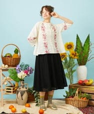 GJBHD32180 Jocomomola(ホコモモラ) Sendero de flores フラワー刺繍ブラウス アイボリー
