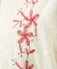 GJBHD32180 Jocomomola(ホコモモラ) Sendero de flores フラワー刺繍ブラウス アイボリー