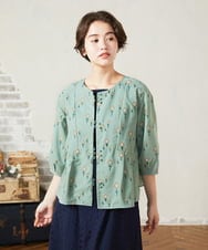 GJBJA50250 Jocomomola(ホコモモラ) Escaleras de flores フラワー総刺繍ブラウス ライトブルー