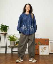 GJBJB36200 Jocomomola(ホコモモラ) Jardines コード刺繍デニムブラウス ブルー