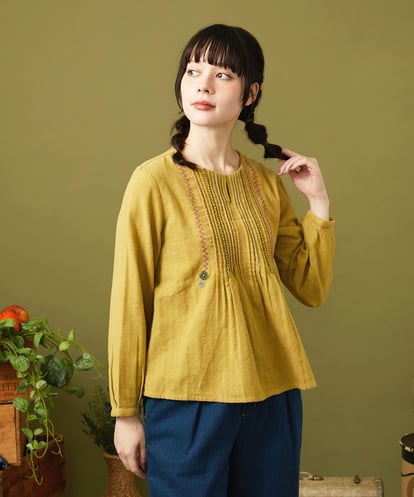 GJBLA31180  Cama de flores コットンヘリンボーンブラウス