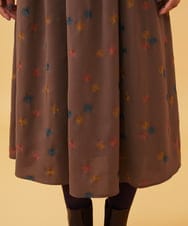 GJEAD50350 Jocomomola(ホコモモラ) Estrella ハイネックフラワー刺繡ワンピース ブラウン