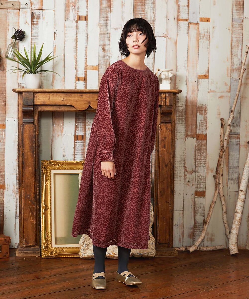 GJEAE51350 Jocomomola(ホコモモラ) Tardin calido オパールフラワーモチーフワンピース ブルー