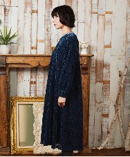 GJEAE51350 Jocomomola(ホコモモラ) Tardin calido オパールフラワーモチーフワンピース ブルー