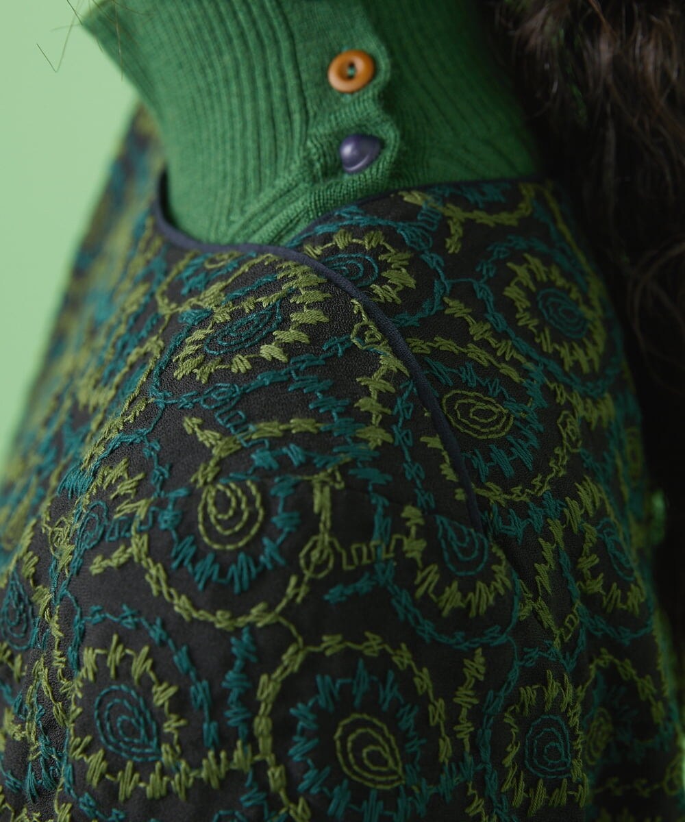 GJEAV50350 Jocomomola(ホコモモラ) Huella 刺繍ワンピース ライトブラウン
