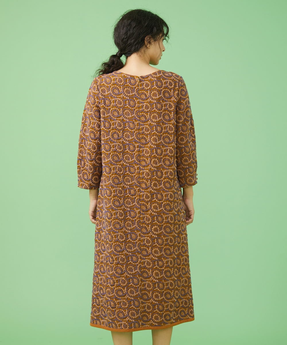 GJEAV50350 Jocomomola(ホコモモラ) Huella 刺繍ワンピース ライトブラウン