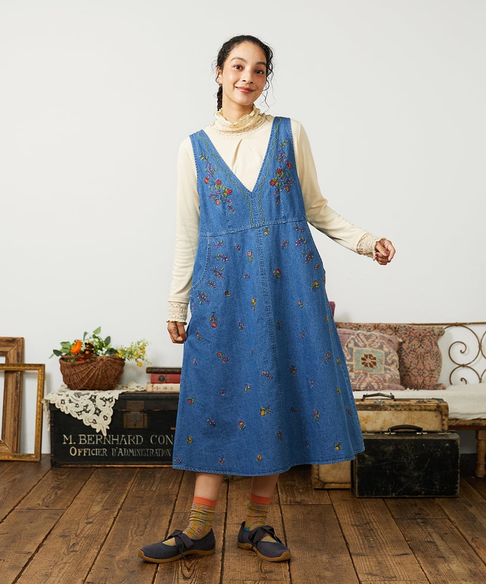 GJECD01330 Jocomomola(ホコモモラ) El galgo フラワー刺繍デニムノースリーブジャンパースカート ブルー